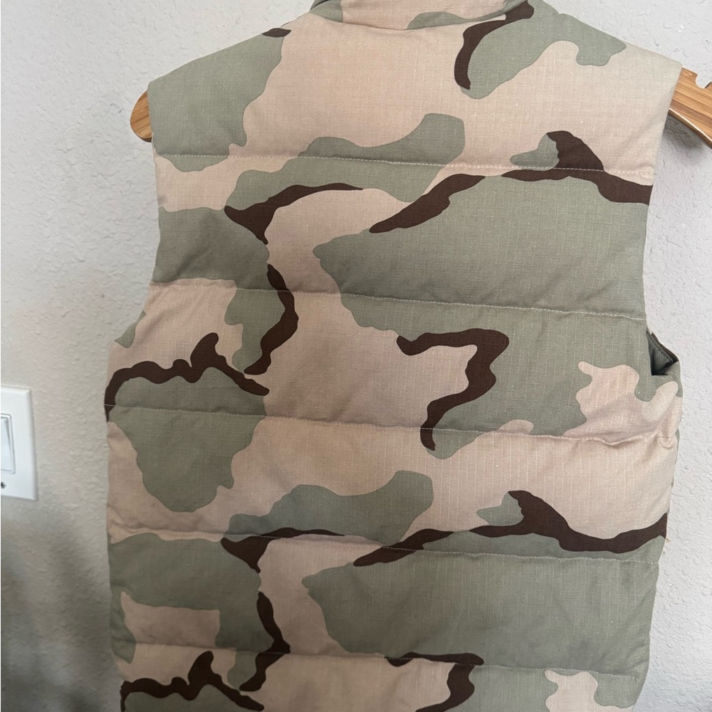 Moncler Camouflage Puffer Vest collab COMMES DE GARÇONS - Picture 2 of 9
